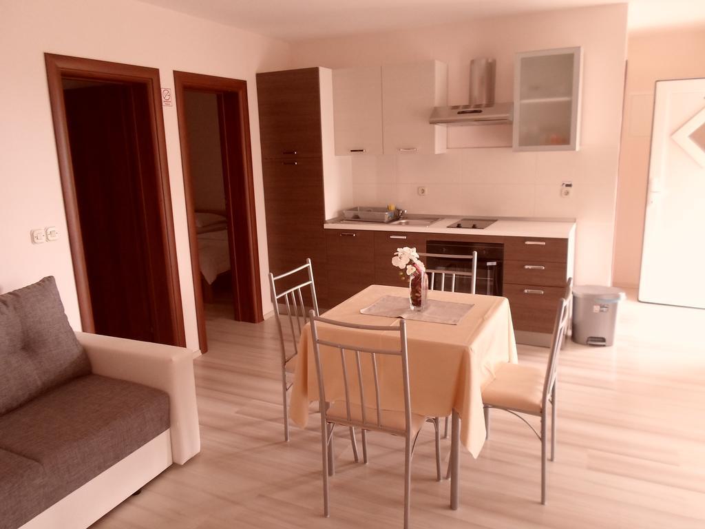 Apartments Annie Rogoznica  Cameră foto